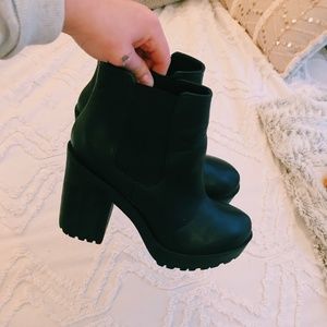 Black Chunky Divided Boots from H&M